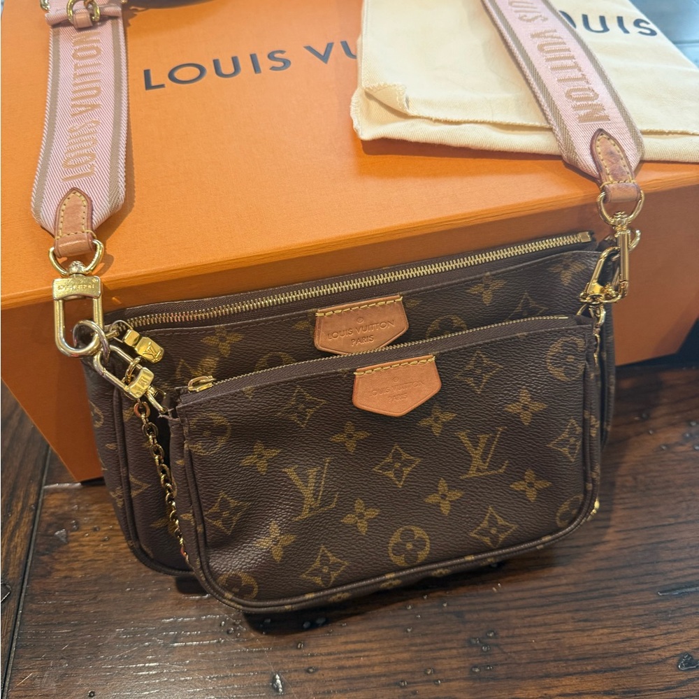 Louis Vuitton Multi Pochette Accessoires Crossbody - Picture 15 of 16